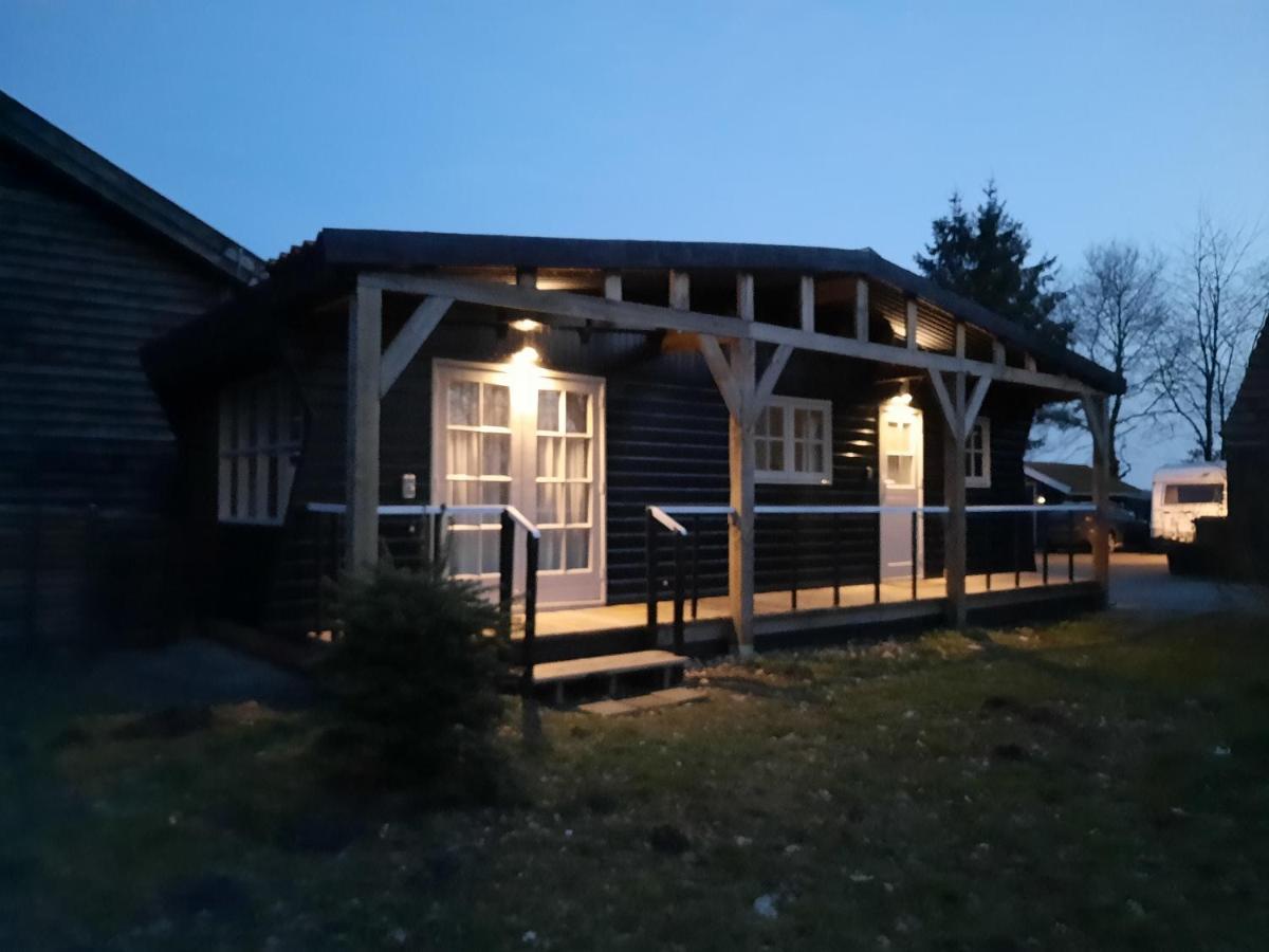 Chalet Het Wollinghuisje Vlagtwedde Exterior photo